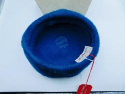 betmar blue felt pin label